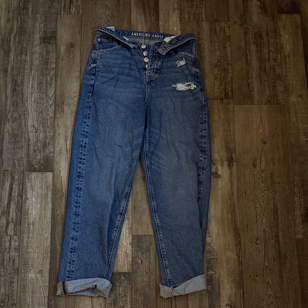 American Eagle Outfitters Women's Distressed Blue Boyfriend Jeans